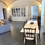 Cmh Castello Suites