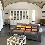 Cmh Castello Suites